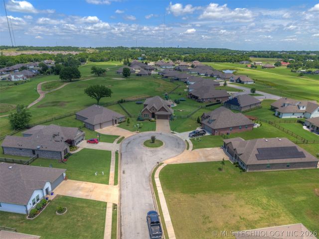 11351 S 281st East Place, Coweta, OK 74429