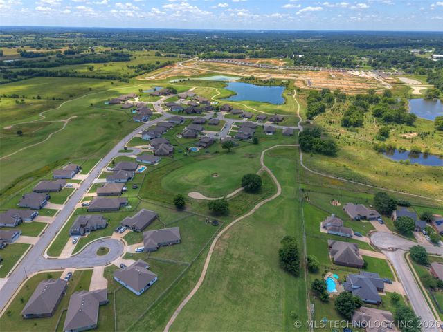 11351 S 281st East Place, Coweta, OK 74429