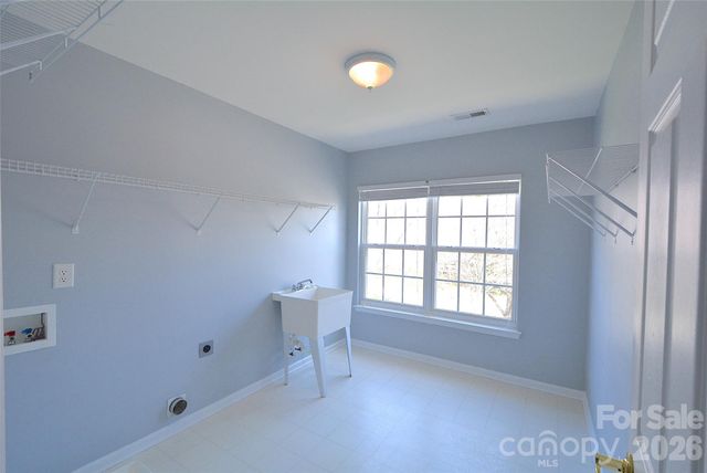 9815 Steed Court, Charlotte, NC 28269