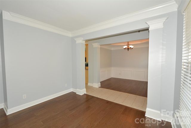 9815 Steed Court, Charlotte, NC 28269