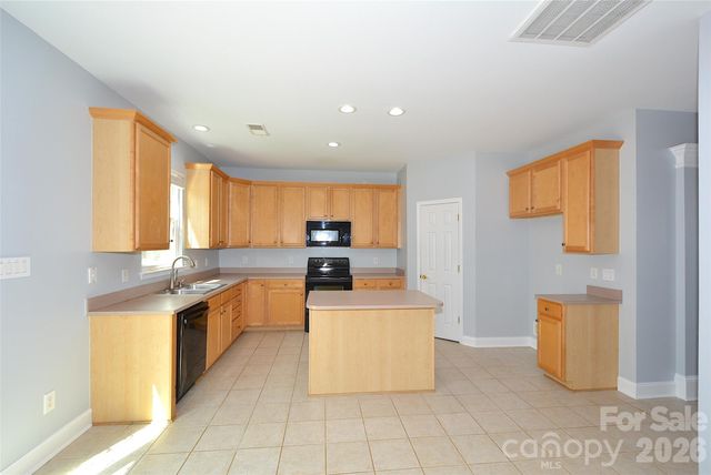 9815 Steed Court, Charlotte, NC 28269