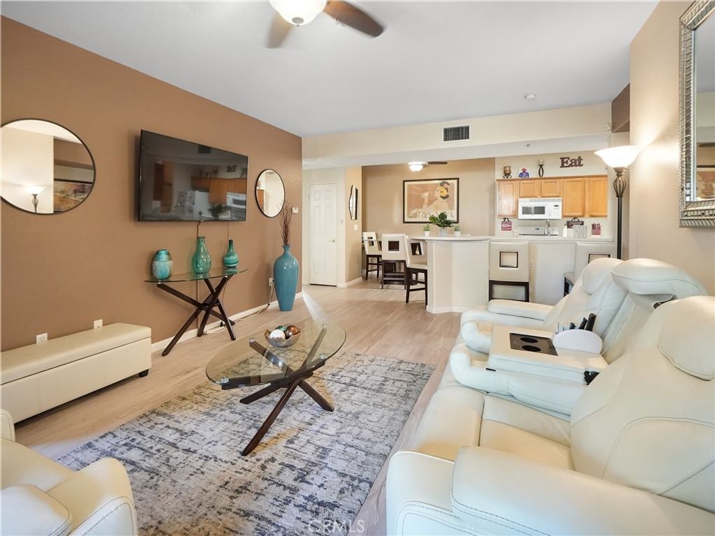 Image 5 of property listing at 24909 Madison Avenue 3314, Murrieta, CA 92562