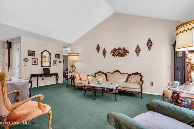 160 N Spinnaker Avenue, Manahawkin, NJ 08050