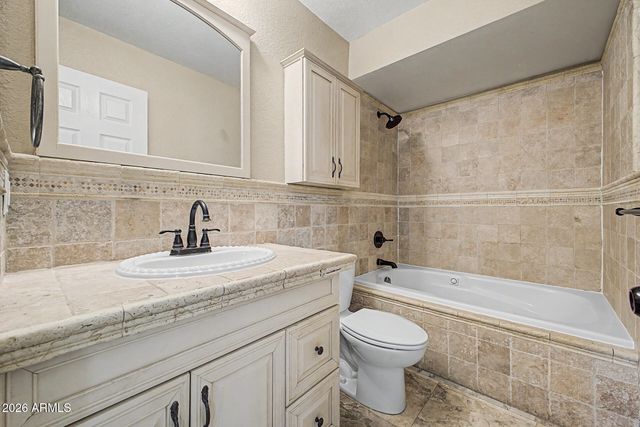 7244 W SUNNYSLOPE Lane, Peoria, AZ 85345