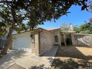 10747 Lake Path, San Antonio, TX 78217