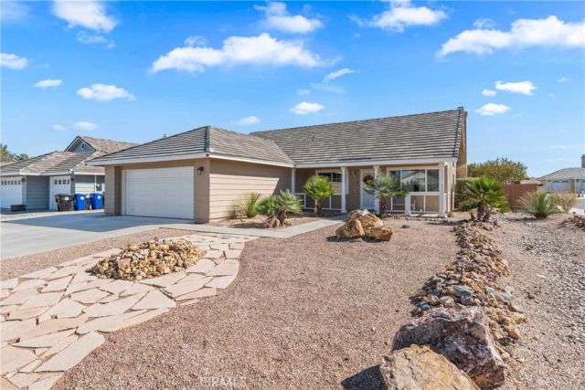 15493 Amber Pointe, Victorville, CA 92394