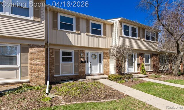 5254 Breeze Hill Place, Troy, MI 48098
