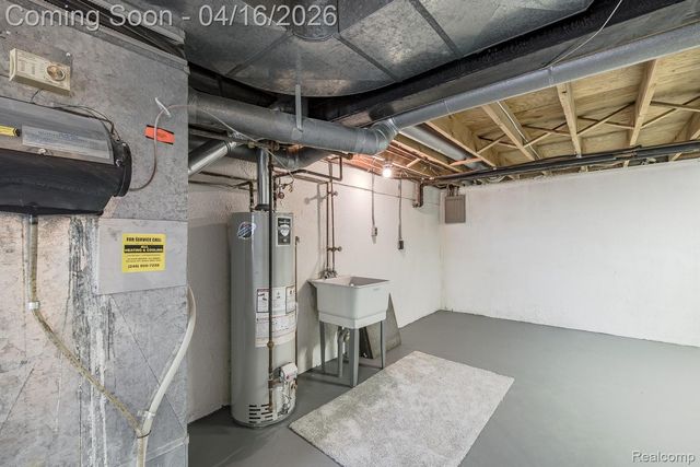 5254 Breeze Hill Place, Troy, MI 48098