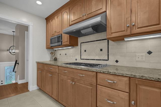 291 Pinetree Drive, Granville, OH 43023