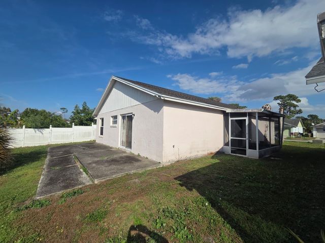 299 INDIAN POINT CIRCLE, Kissimmee, FL 34746