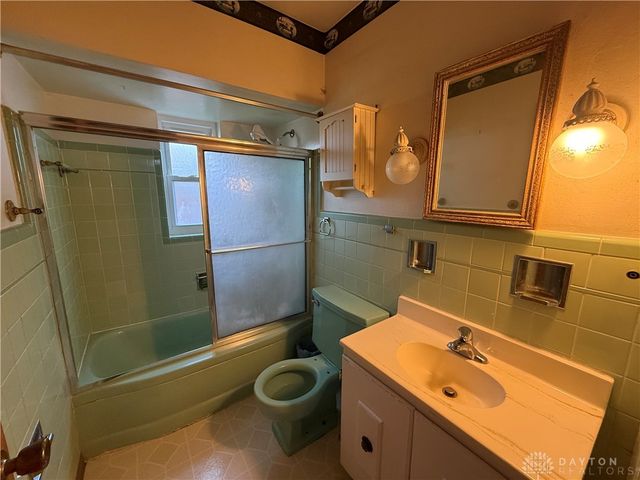 1712 E Dorothy Lane, Kettering, OH 45429