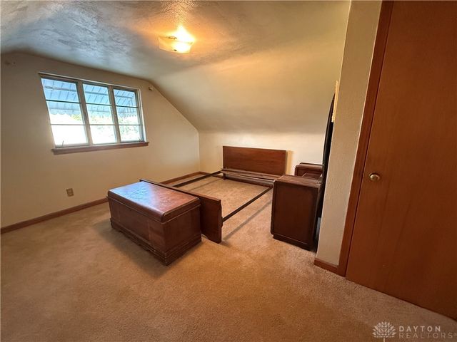 1712 E Dorothy Lane, Kettering, OH 45429