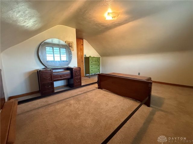 1712 E Dorothy Lane, Kettering, OH 45429