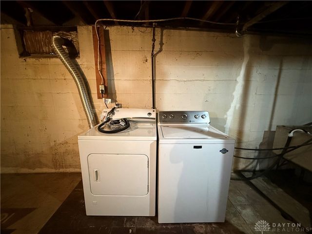 1712 E Dorothy Lane, Kettering, OH 45429