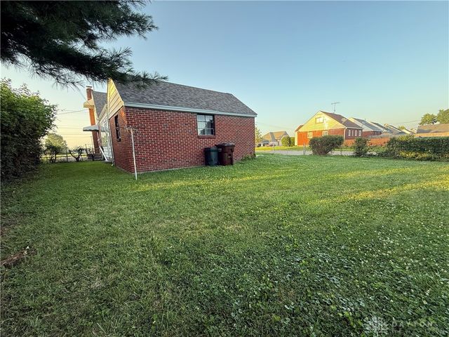 1712 E Dorothy Lane, Kettering, OH 45429