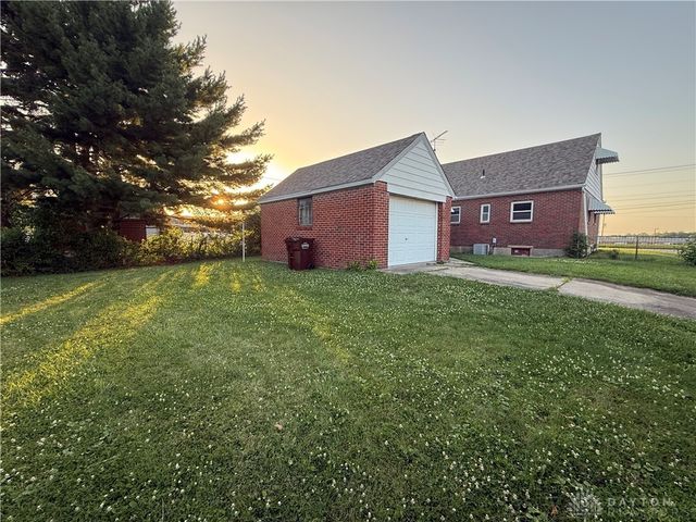 1712 E Dorothy Lane, Kettering, OH 45429