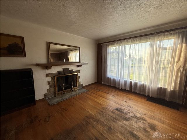 1712 E Dorothy Lane, Kettering, OH 45429