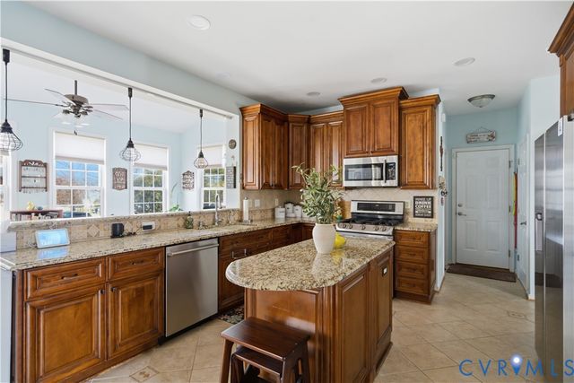 6419 Midday Ln, Mechanicsville, VA 23111