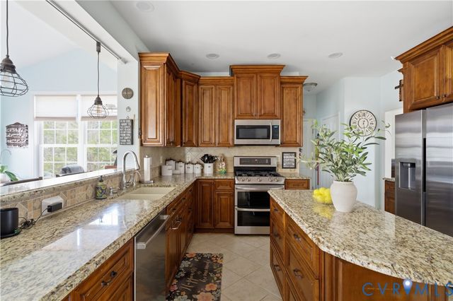 6419 Midday Ln, Mechanicsville, VA 23111