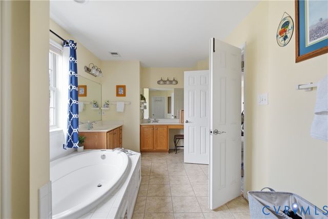 6419 Midday Ln, Mechanicsville, VA 23111