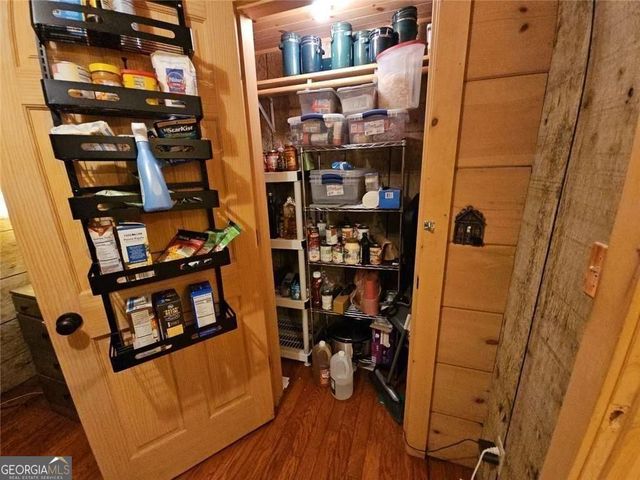 216 Sourwood Drive, Blue Ridge, GA 30513