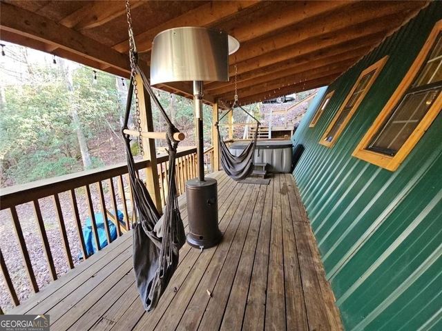 216 Sourwood Drive, Blue Ridge, GA 30513