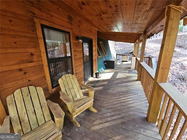 216 Sourwood Drive, Blue Ridge, GA 30513