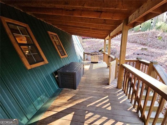 216 Sourwood Drive, Blue Ridge, GA 30513