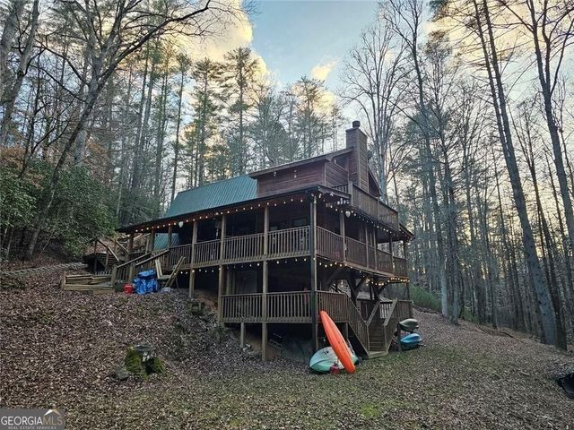 216 Sourwood Drive, Blue Ridge, GA 30513