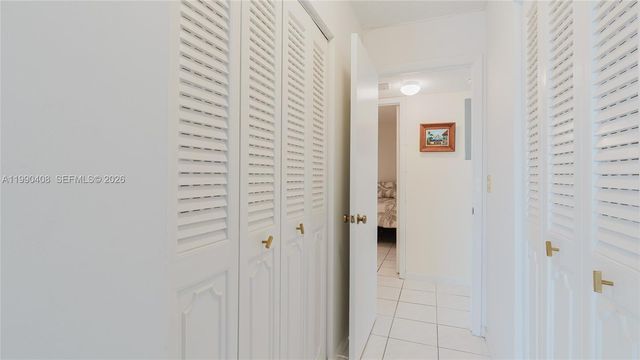 424 SE 10th St 204, Dania Beach, FL 33004