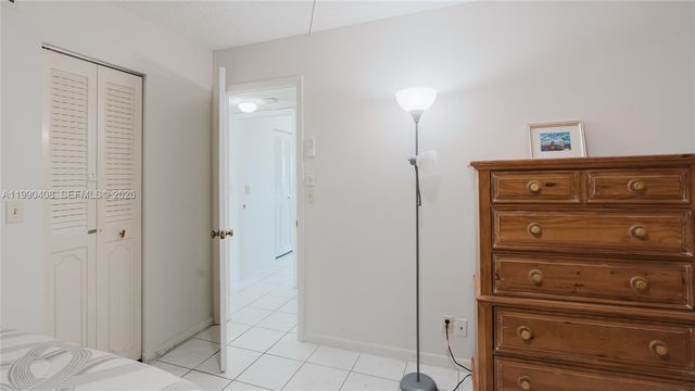 424 SE 10th St 204, Dania Beach, FL 33004