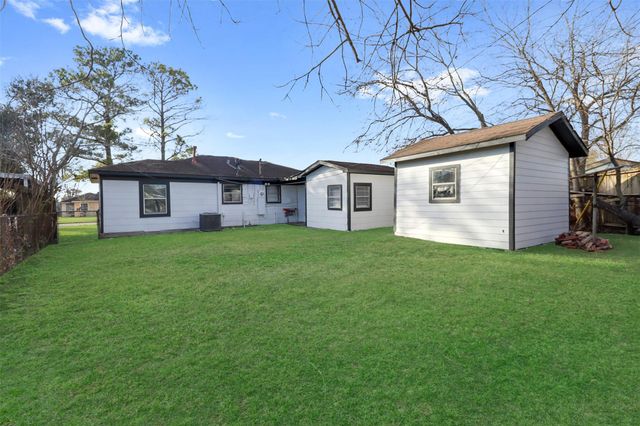 505 Garrett Street, Pasadena, TX 77506