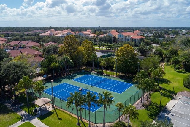 2 HOLLY COURT, Palm Coast, FL 32137