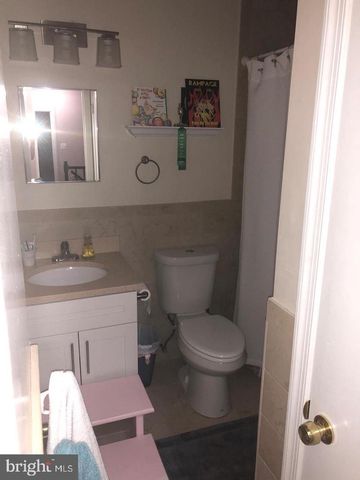 1727 PEBBLE BEACH DR, Vienna, VA 22182