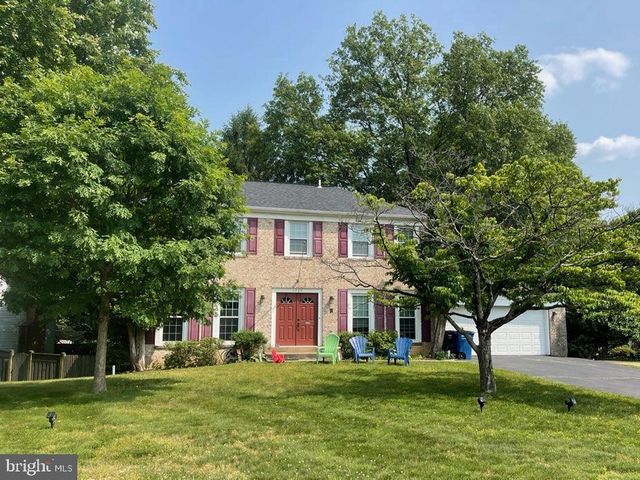 1727 PEBBLE BEACH DR, Vienna, VA 22182