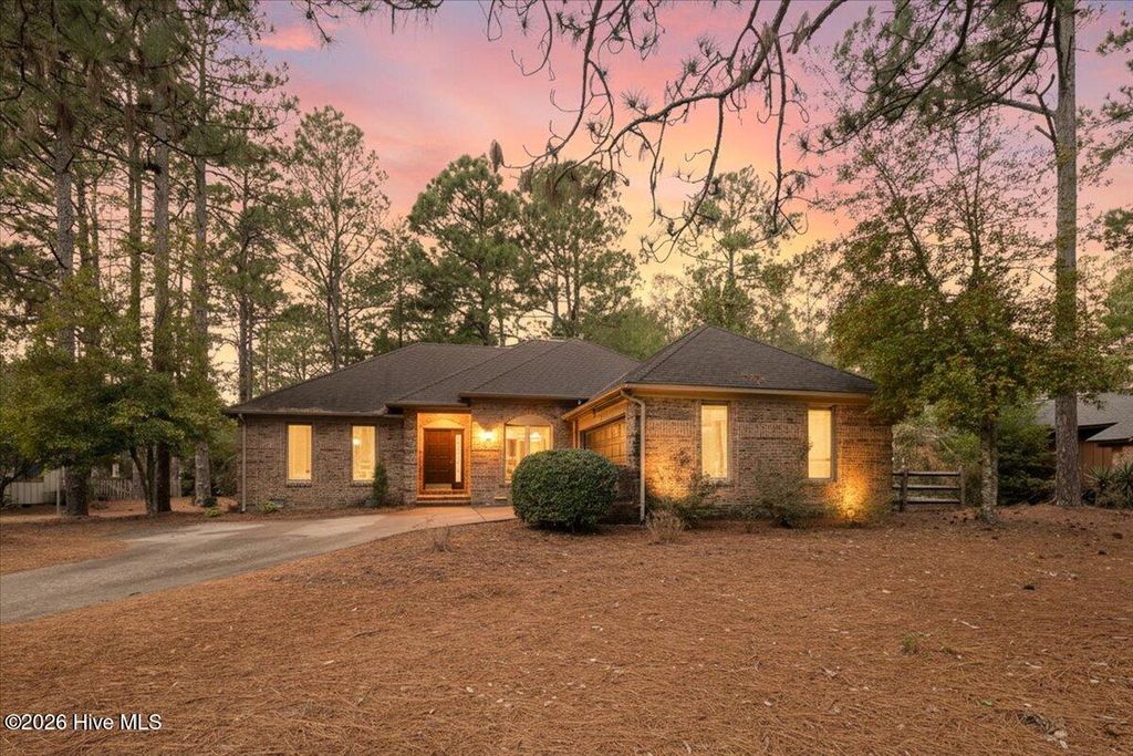 89 Lost Tree Road, Pinehurst, NC 28374