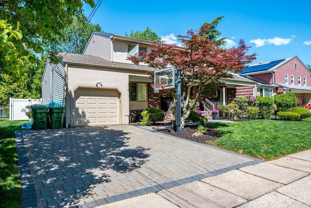 22 Celler Road, Edison, NJ 08817