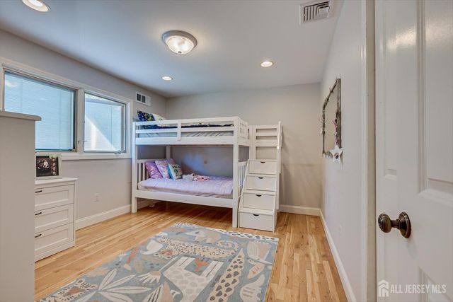 22 Celler Road, Edison, NJ 08817