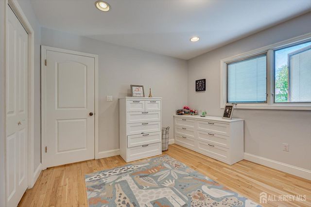 22 Celler Road, Edison, NJ 08817