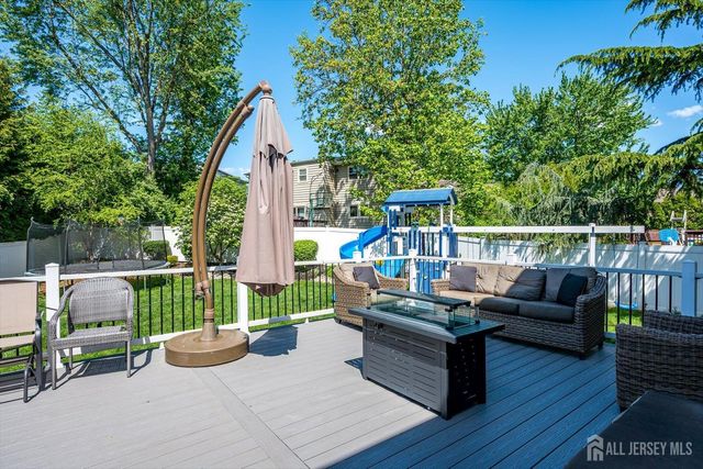 22 Celler Road, Edison, NJ 08817