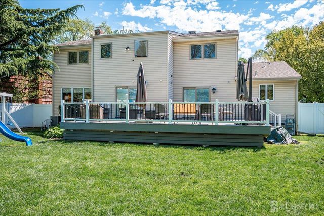 22 Celler Road, Edison, NJ 08817