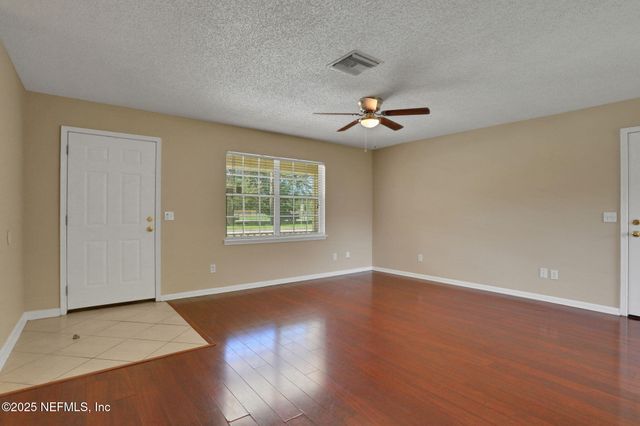 6612 BARNES Road S, Jacksonville, FL 32216