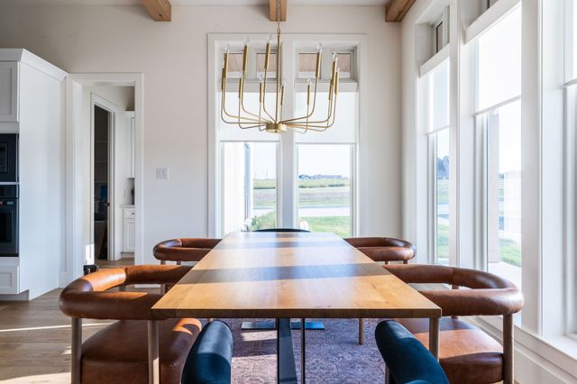 760 Hummingbird Lane, Justin, TX 76247