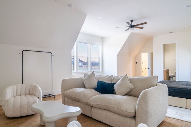 760 Hummingbird Lane, Justin, TX 76247
