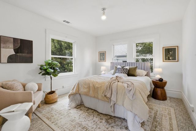 6024 6024 Mauritania Ave, Oakland, CA 94605