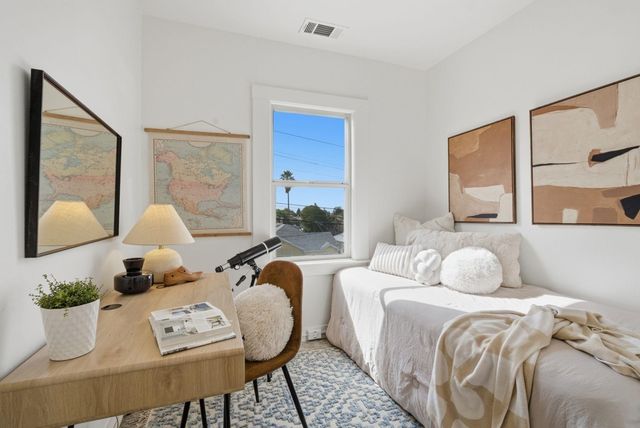 6024 6024 Mauritania Ave, Oakland, CA 94605