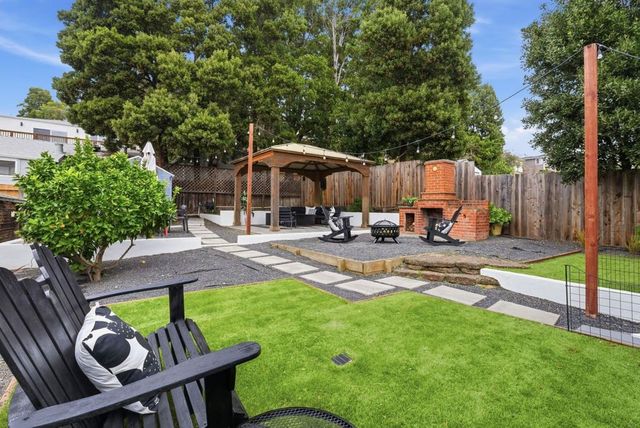 6024 6024 Mauritania Ave, Oakland, CA 94605