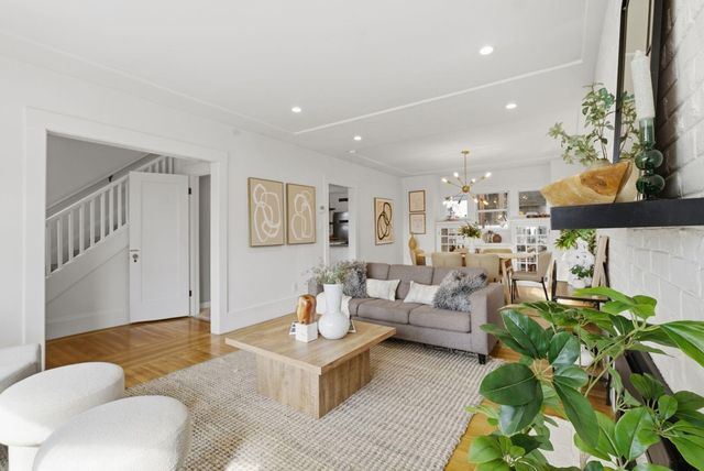 6024 6024 Mauritania Ave, Oakland, CA 94605