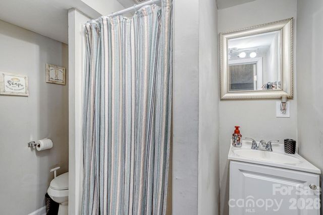 409 W Norment Avenue, Gastonia, NC 28052