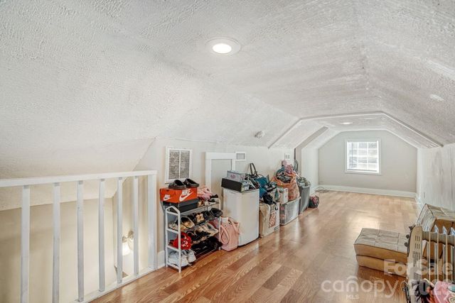 409 W Norment Avenue, Gastonia, NC 28052